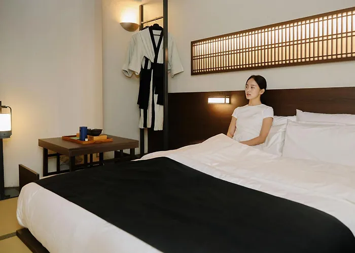 Cave By Anook Sungshin Women's Hotel