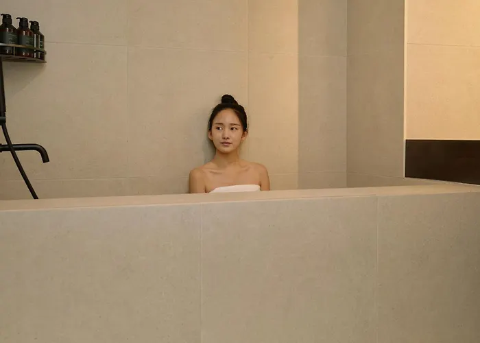 Hotel Cave By Anook Sungshin Women's *