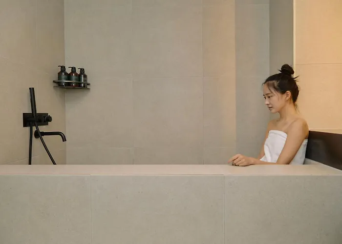 Cave By Anook Sungshin Women's Seoul