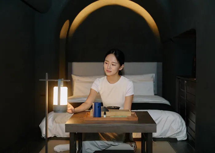 Cave By Anook Sungshin Women's Hotel Seoul