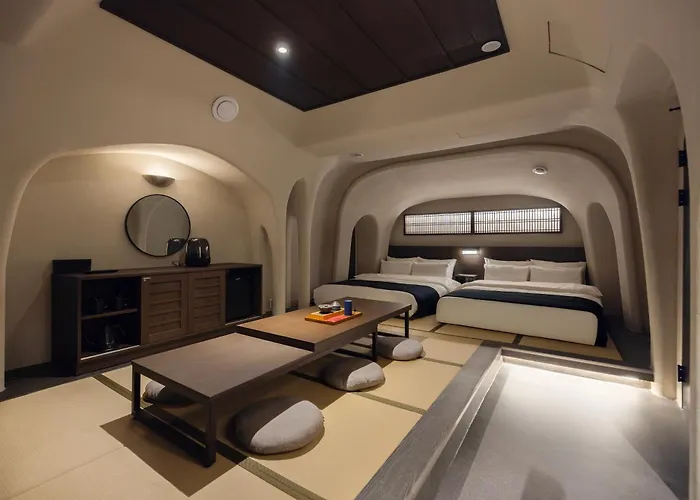 Hotel Cave By Anook Sungshin Women's *