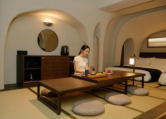 Cave By Anook Sungshin Women's Hotel Seoul